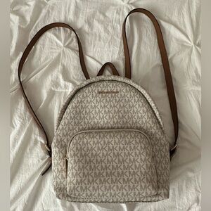Micheal Kors Erin Medium Backpack